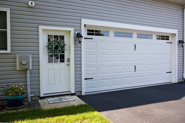 24/7 Emergency Garage Door Panel Replacement experts in Oconee County County, GA